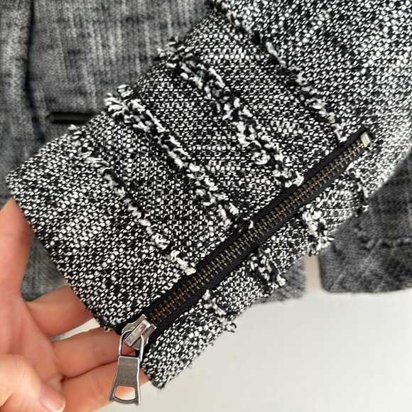 Banana Republic black and white tweed jacket - Picture 3 of 9
